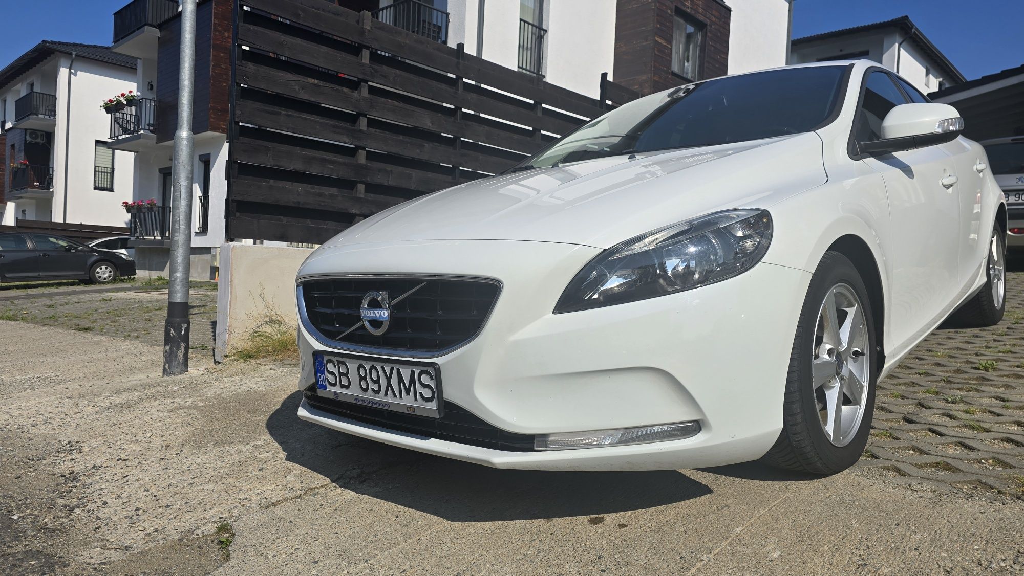 Volvo V40 2014 îngrijită de nefumator