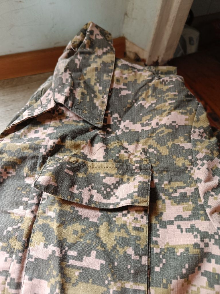 Продаю военную форму и обувь