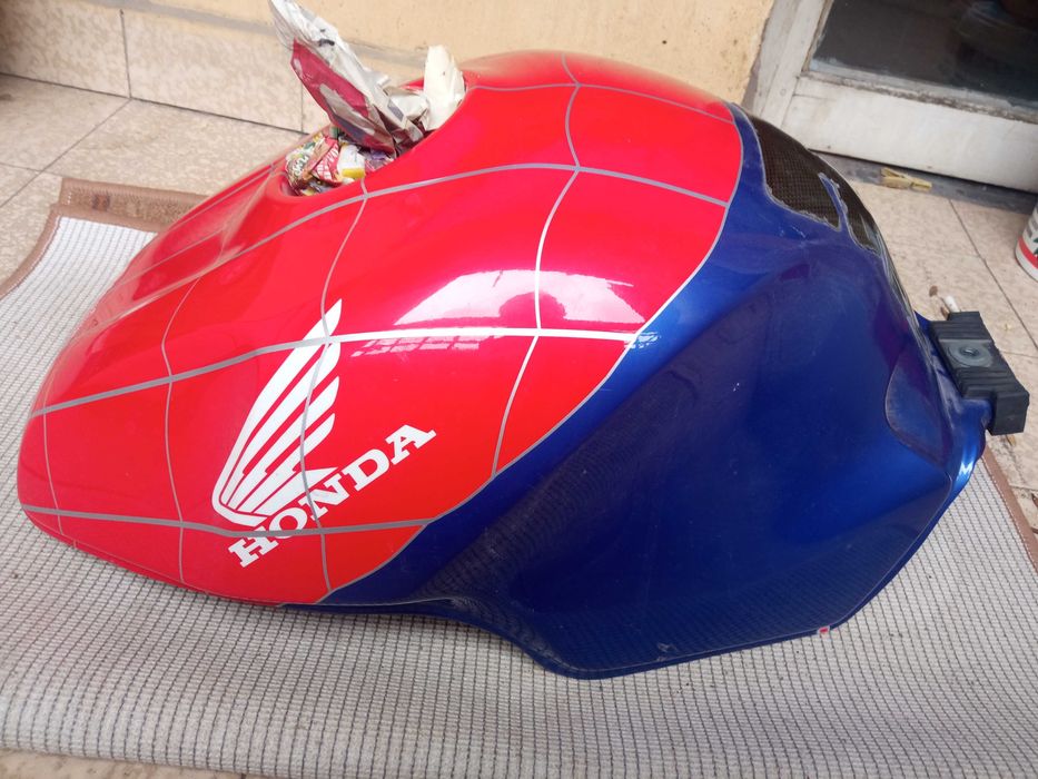 Резервоар Honda 929