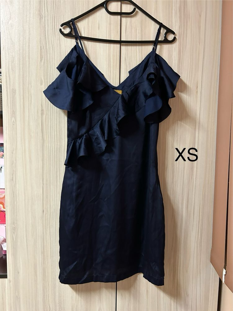 Красиви официални рокли по 11 лв всяка - Lucy Fashion, Zara, H&M