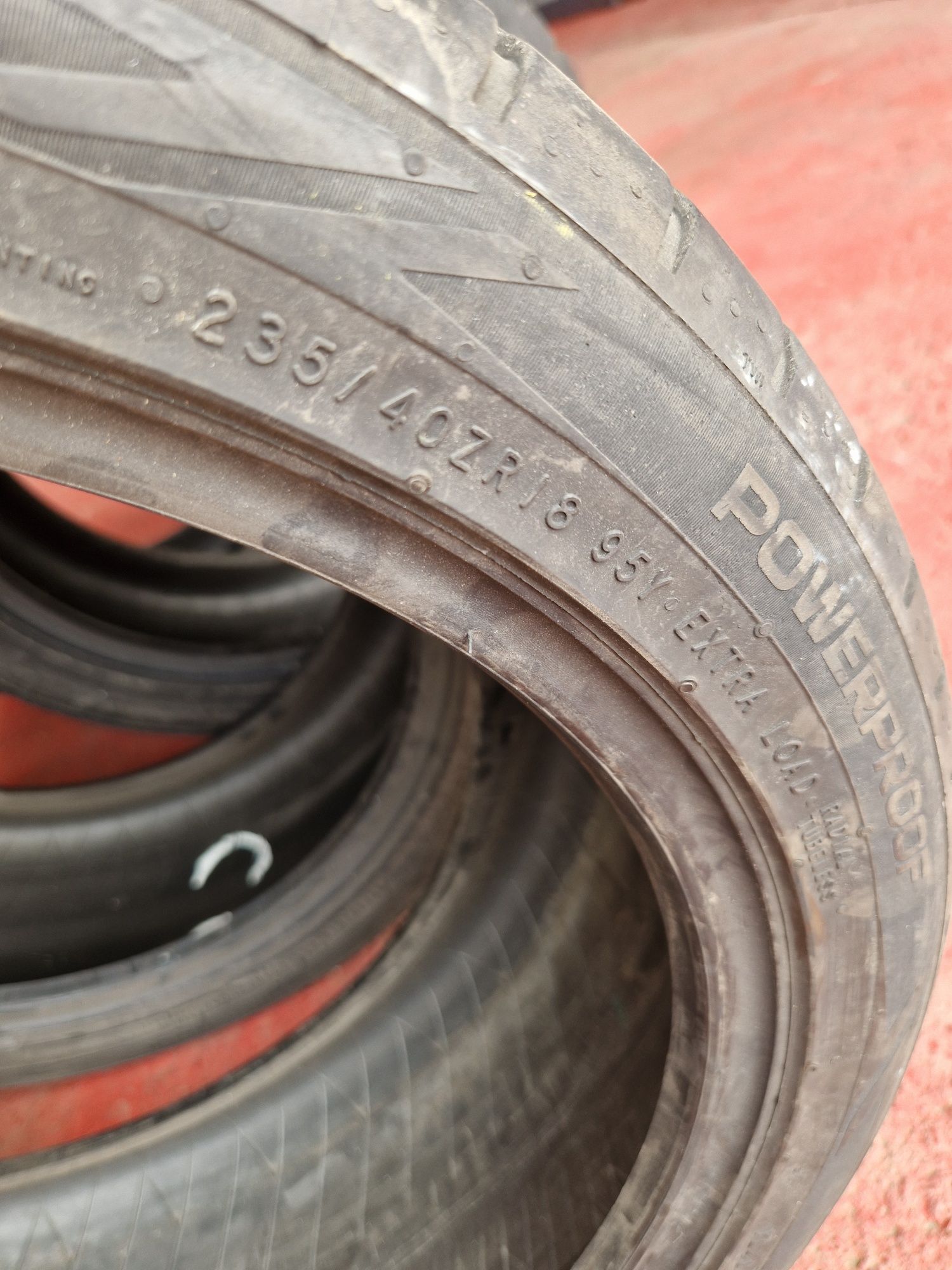 cauciucuri 235/40 R 18