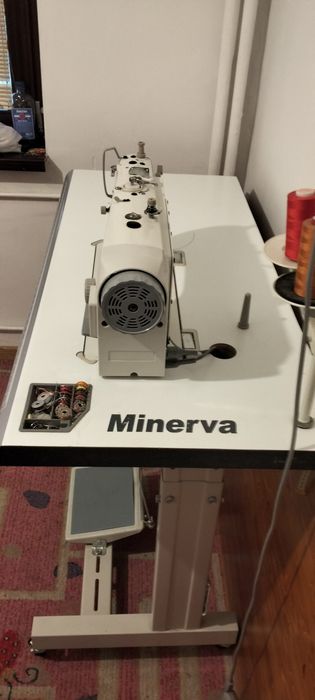 Mașina de cusut liniara Minerva și triploc 4 ate minerva