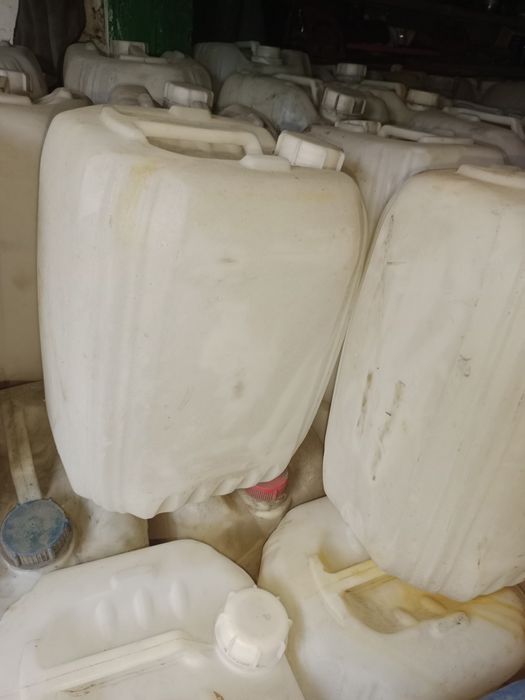 Канистры из под химий