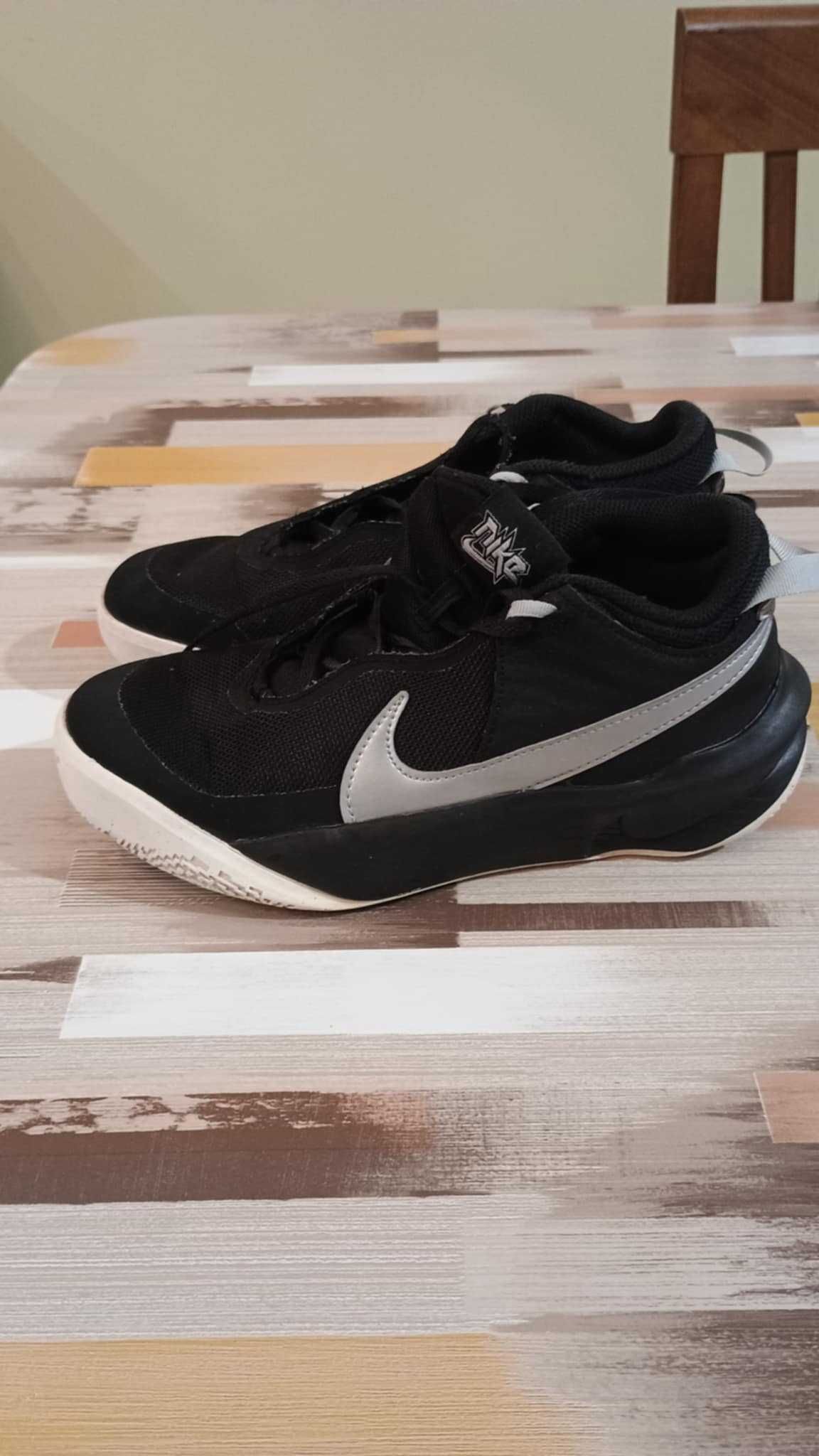 Спортни маратонки Nike
