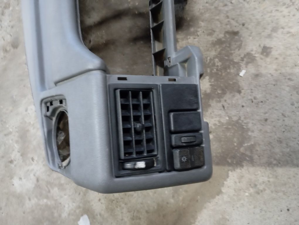 Табло / конзола VW Transporter T4