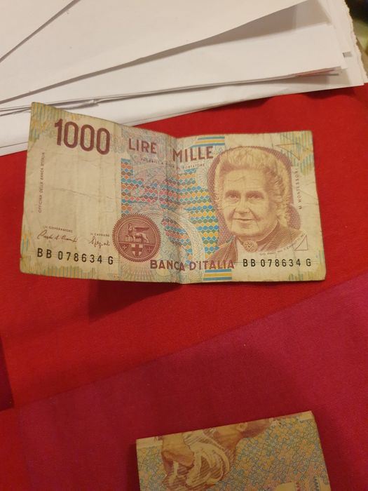 Vând colecție de 7000 de lire italiene