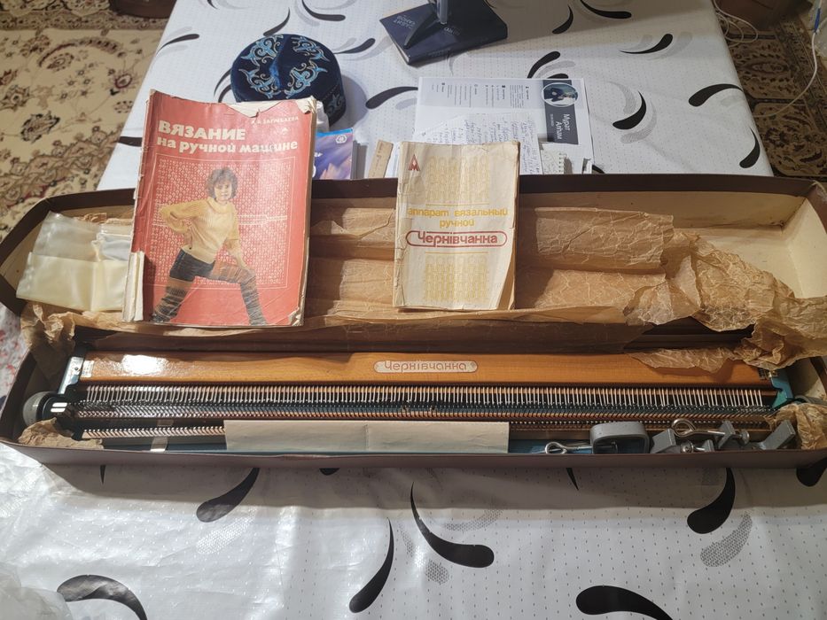 Продаётся вязальная машина в упаковке производство Украина9