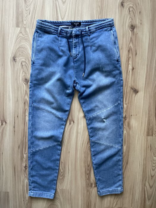 GUESS / мъжки спортни дънки W33