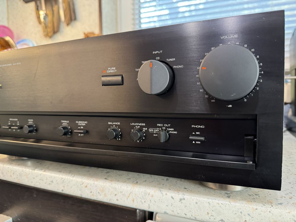 Yamaha AX-870 Стерео усилвател