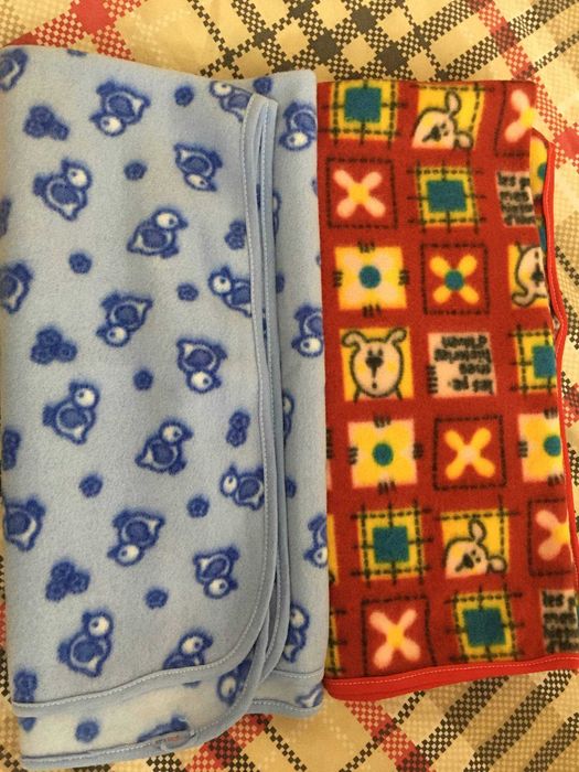 2 patura bebe polar  90/90 cm