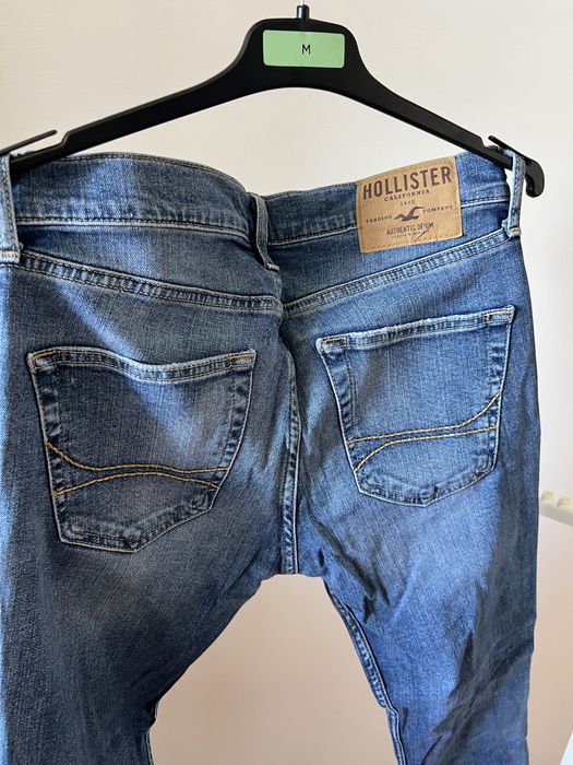 Blugi barbati Hollister