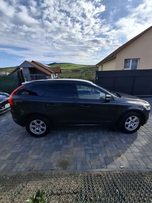 Volvo XC 60 2016 2L Diesel  150 CP 240000 km  11500 e Garanție! Credit