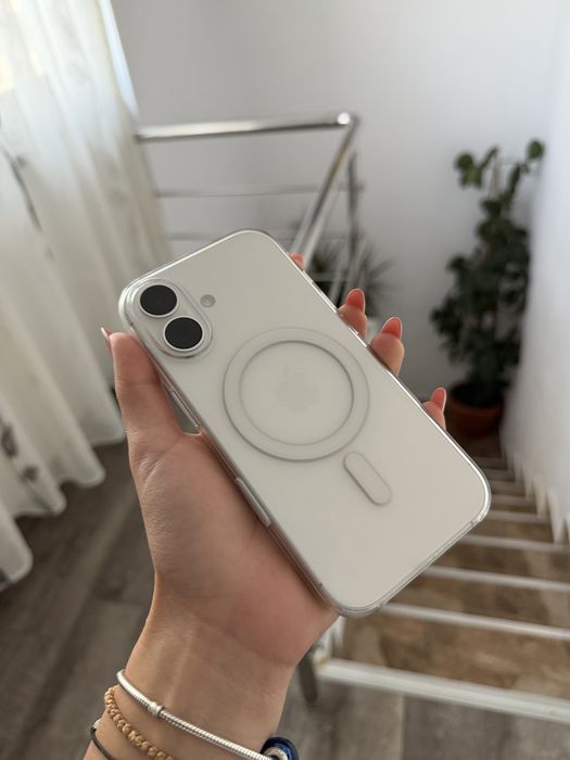 iPhone 17 512GB, White, model SUA