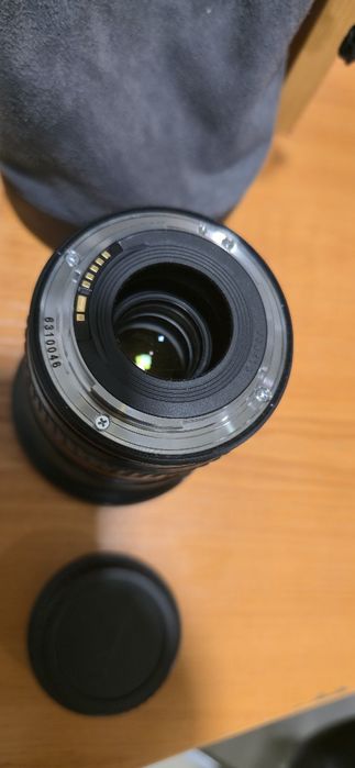 Обектив-Canon 16-35mm.