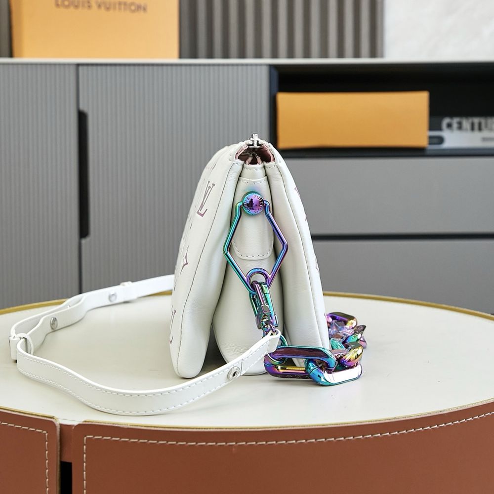 Louis Vuitton Coussin BB