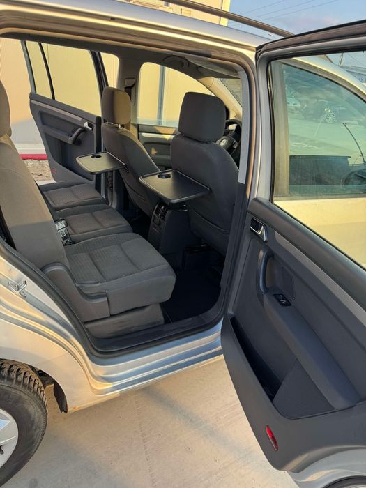 Volkswagen touran BKD UNIC PROPIETAR RO (cel mai fiabil motor )