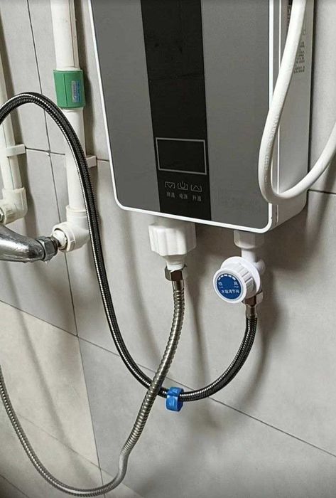 Водонагреватель проточный электрический 7000 Вт