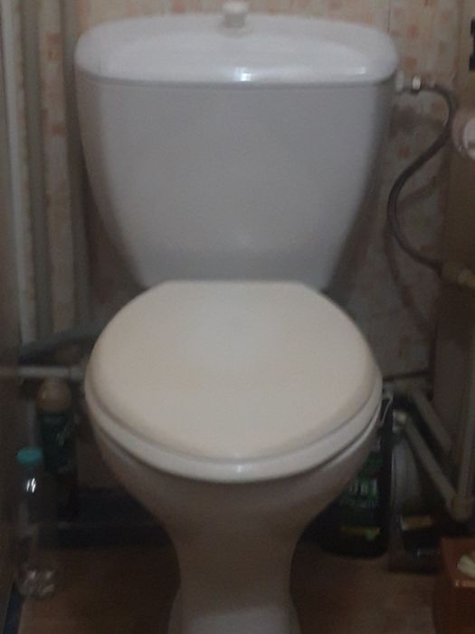 Продам унитаз.В хорошем состояний