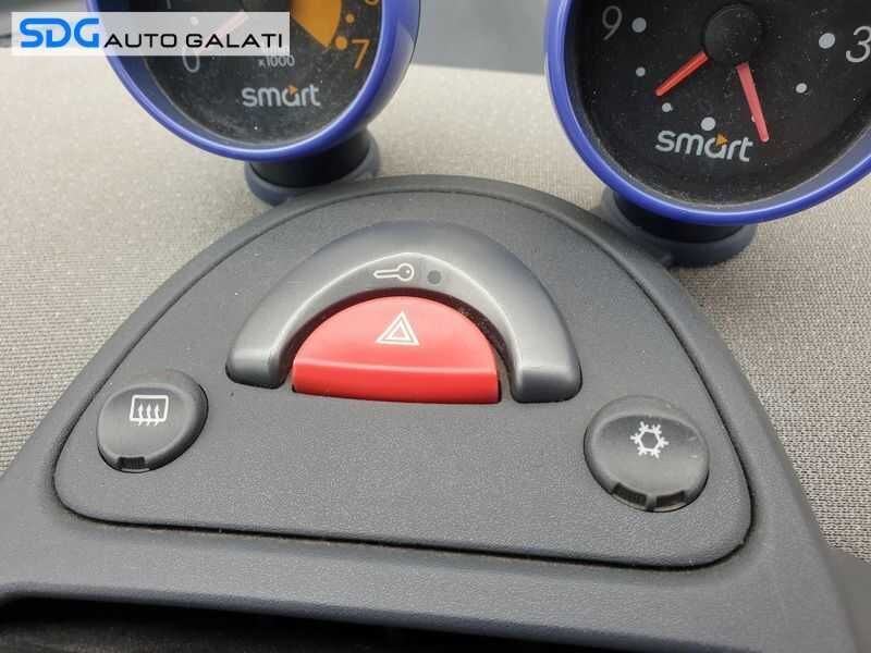 Buton Butoane Releu Avarii Avarie Degivrare Incalzire Luneta Blocare Deblocare Portiere Smart Fortwo 1998 - 2006