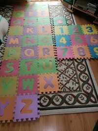 Puzzle din spuma cu alfabet și numere