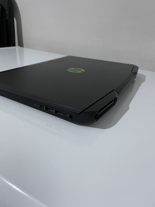 Продам ноутбук HP Pavilion Gaming 15(intel core i5/8gb/256gb SSD)