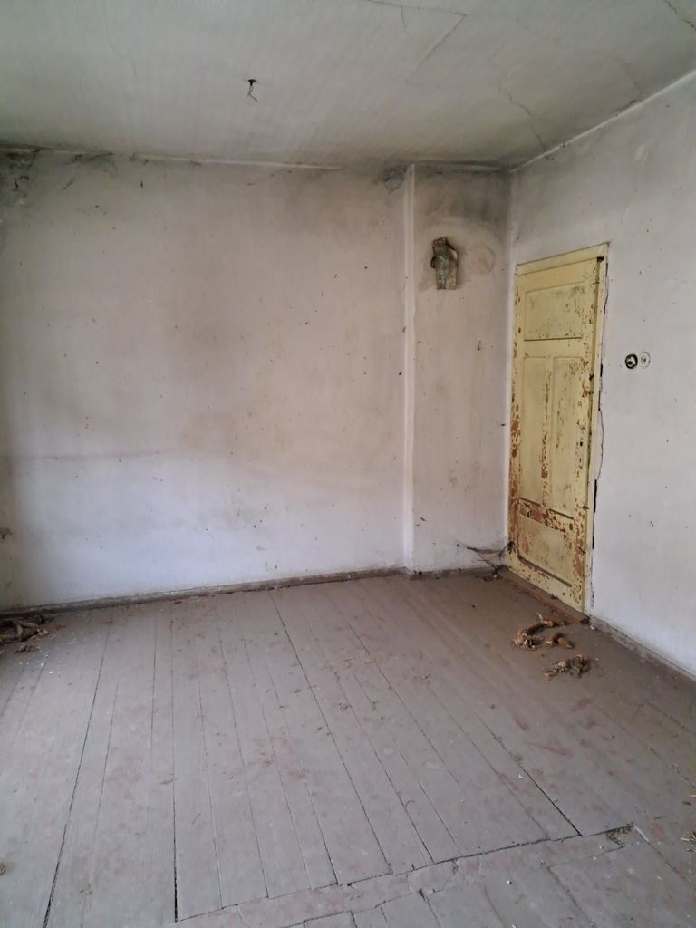 Продава се Къща в Разлог - 300 кв.м за 367 €/кв.м - Снимка #3