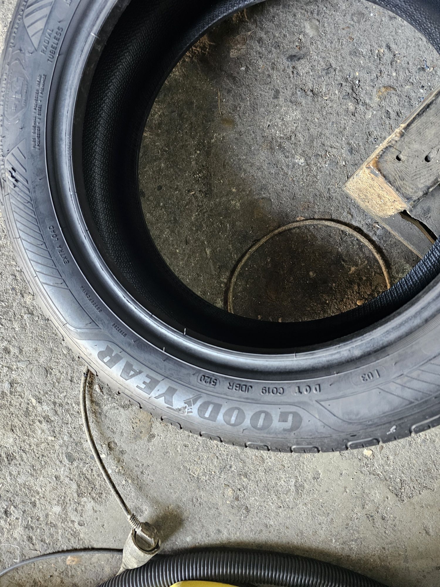 2 anvelope vara 195 55 15 Goodyear 7mm  2020