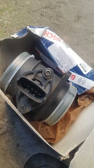 Дебитомер Bosch за алфа ромео 145-147- фиат оригинален германия