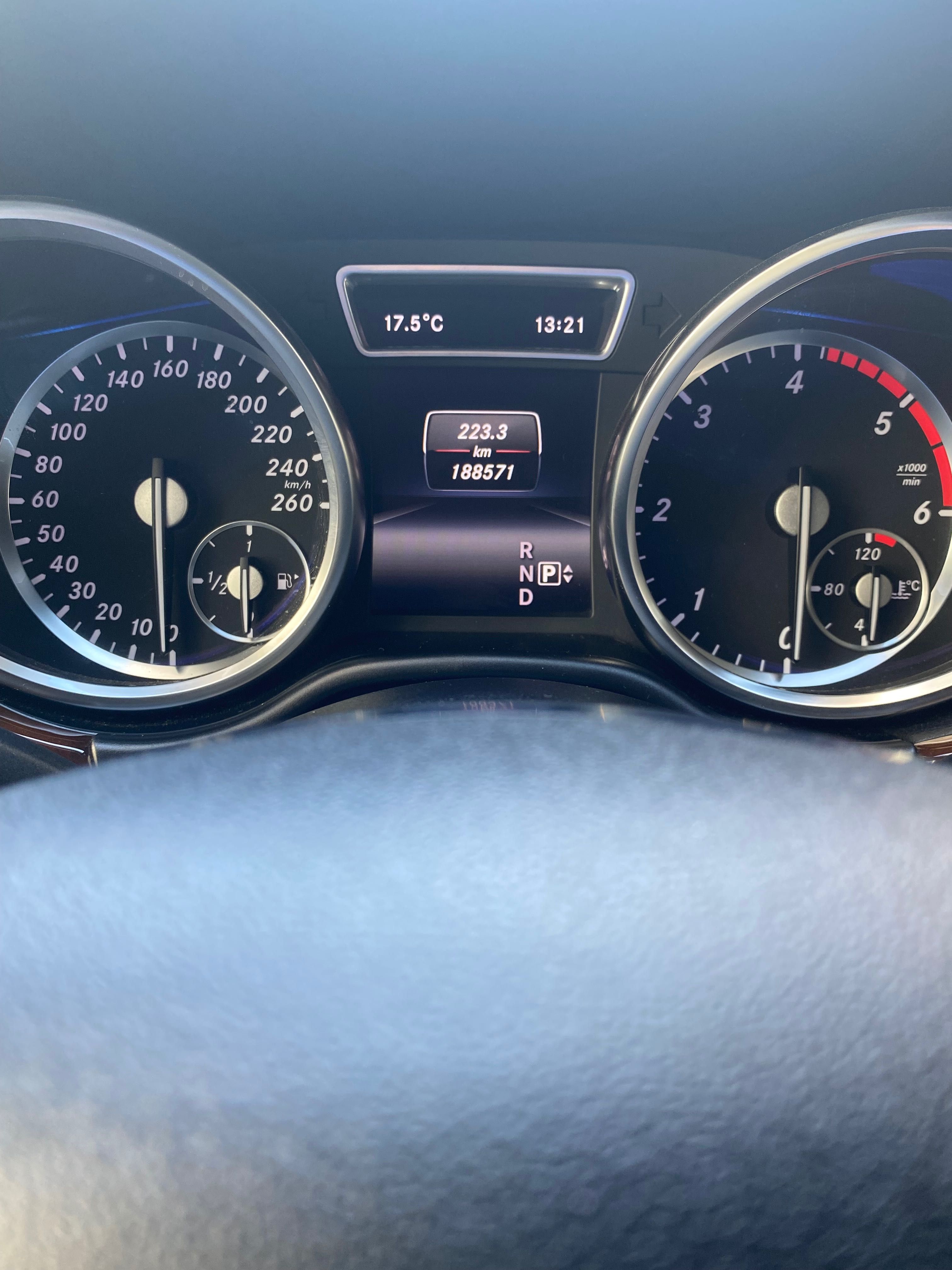 Mercedes-Benz ML350 bluetec 4Matic Airmatic. Garantie