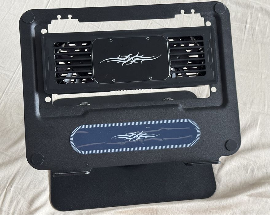 Suport de racire pentru laptop cu cooler termoelectric detasabil