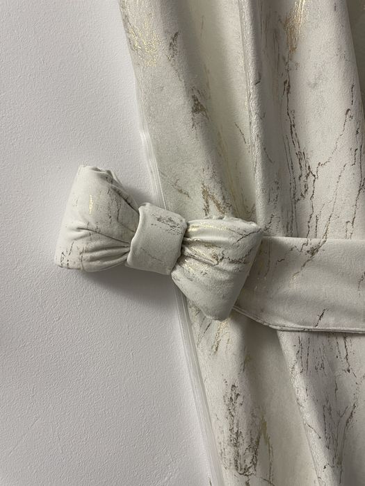 De vanzare fundite din catifea