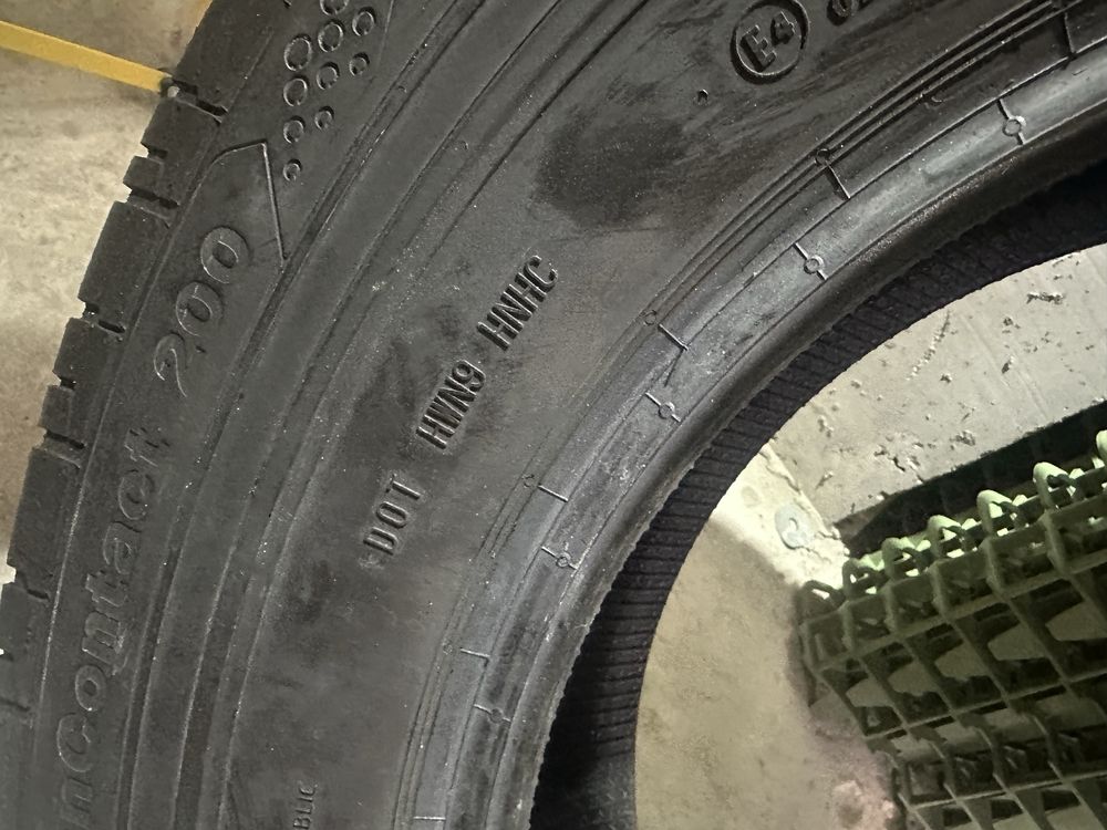 Нови бусове гуми Continental 225/75/16 С
