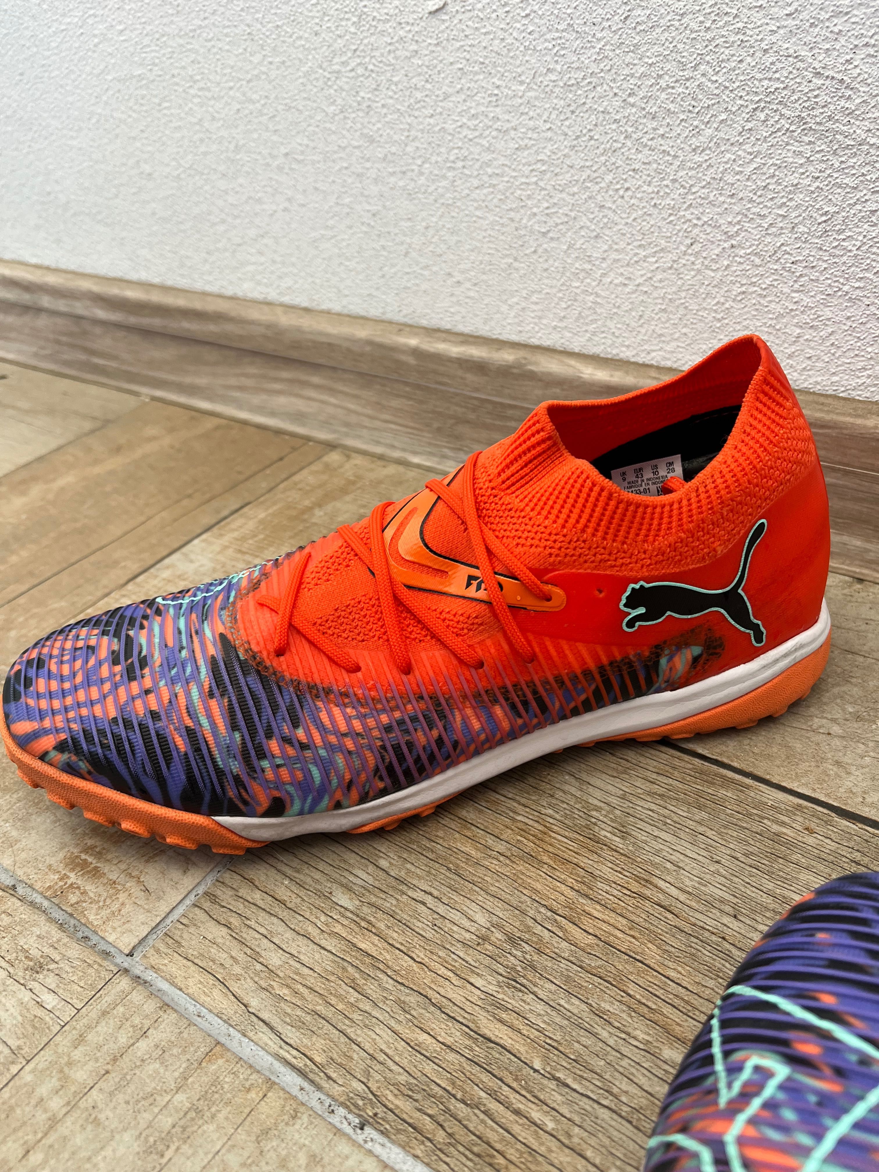 Футболни обувки(стоножки) за изкуствена трева Puma Future 8