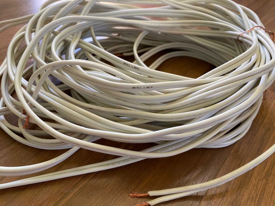 Качествен кабел за букшелф тонколони IXOS XHS113 OFC