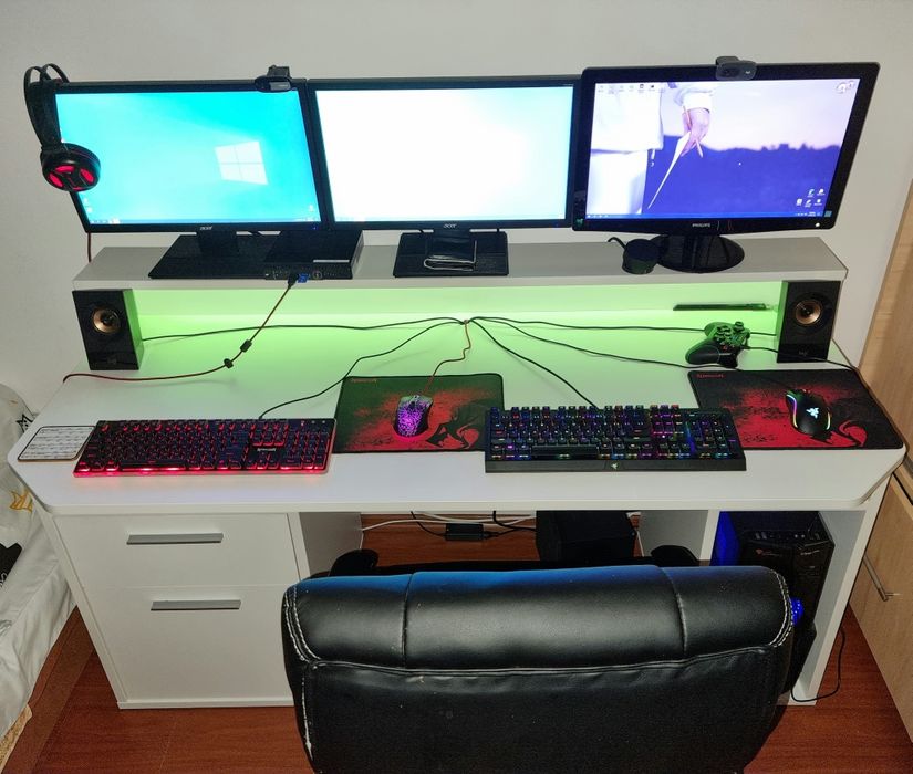 Birou Kring Gaming, 160x91x72 cm, cu sertar, dulapior, spatiu PC, led
