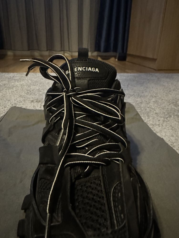 Balenciaga track triple black