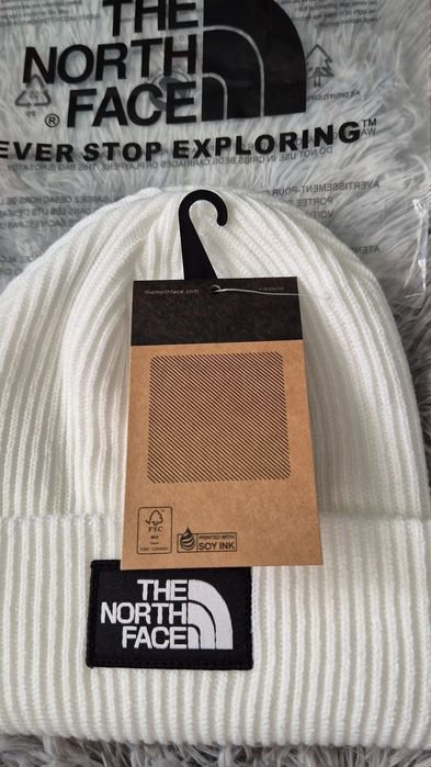 Caciula The North Face alba