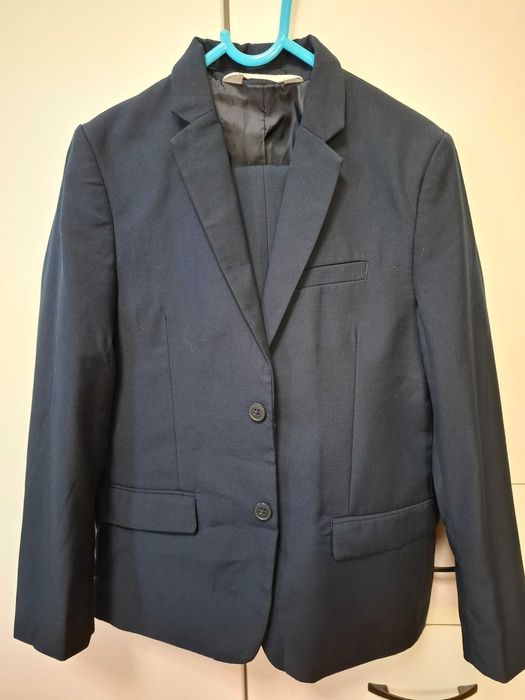 Детски костюм H&M р-р140, ско и панталон р-р 134