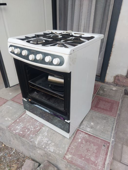 Продам газ плиту Кайзер