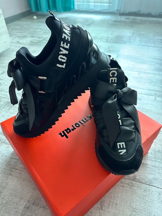 Сникърси  Seniorah