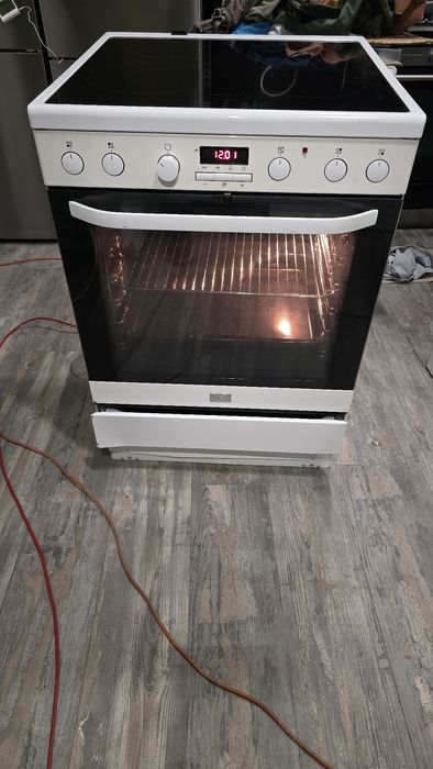 Печка Voss Electrolux induction