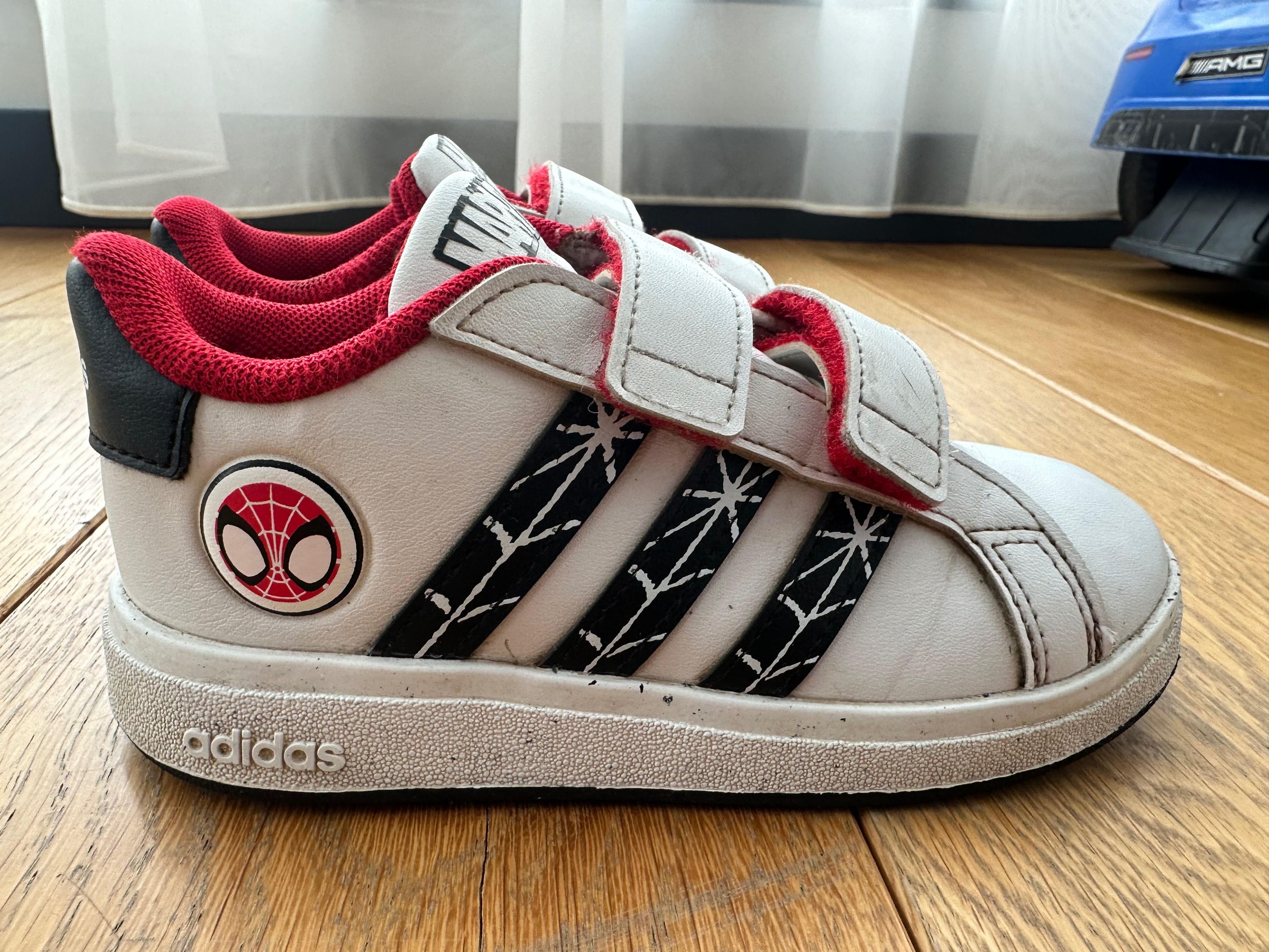 Marvel Adidas детски кецове