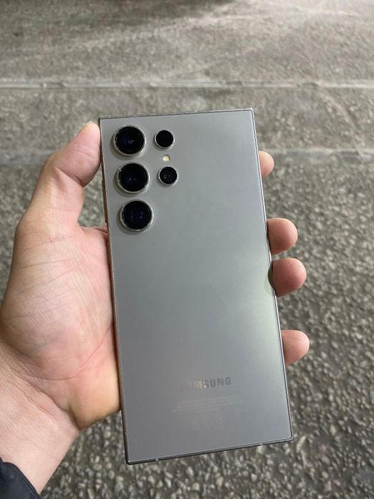 Продам Samsung S24 Ultra 256 GB