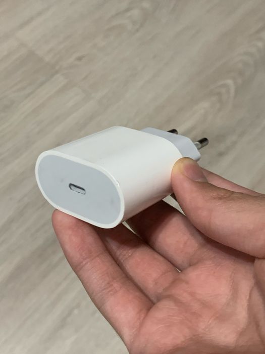 Адаптер питания Apple