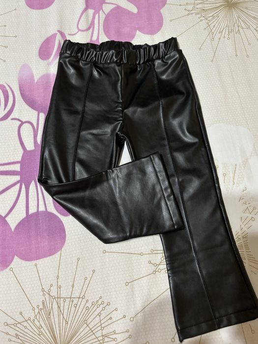 Pantaloni imitatie piele,copii LC Waikiki!