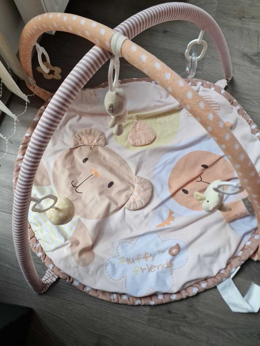 Chipolino Активна гимнастика Мече и Агънце