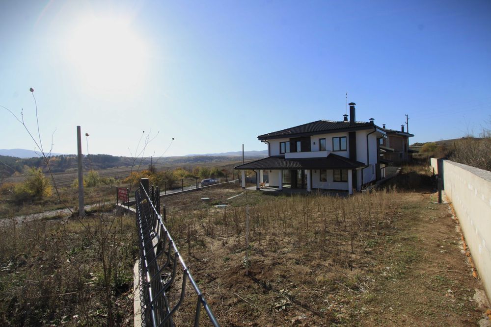 Продава се Къща в с. Гурмазово, Област София-област - 268 кв.м за 1956 €/кв.м - Снимка #23