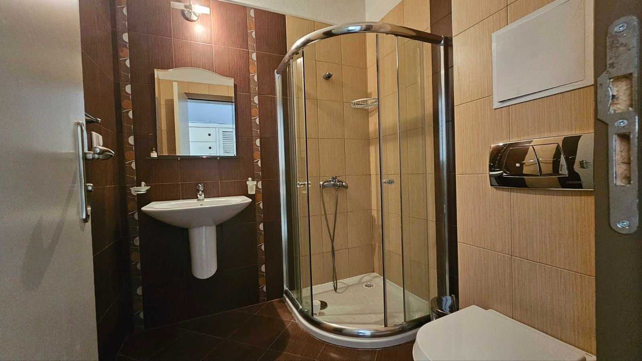 Продава се Тристаен апартамент в с. Лозенец, Област Бургас - 162 кв.м за 1408 €/кв.м - Снимка #2