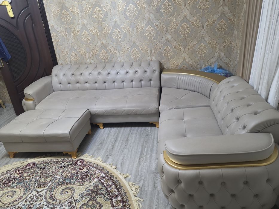 Диван в хорошем состоянии