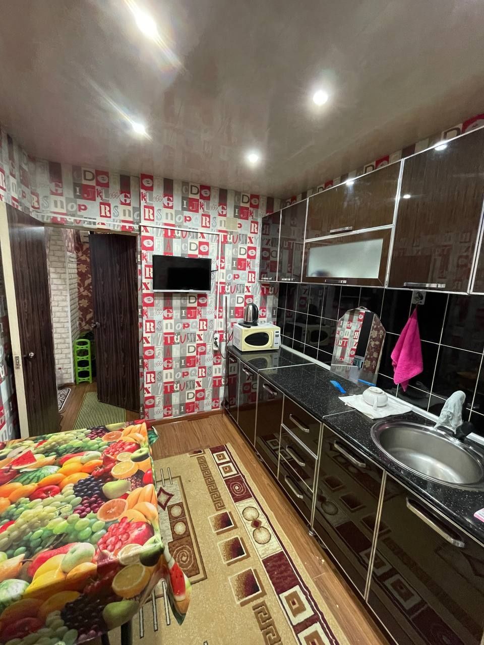 Улица Мукимий - Спорт Товары продам 1 комнатную срочно рядом метро